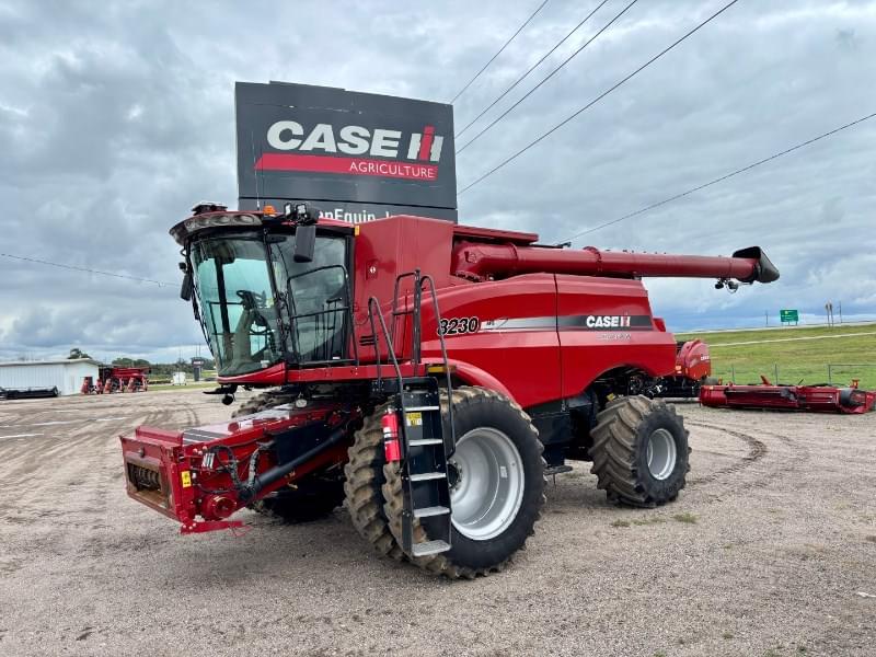 Image of Case IH 8230 Primary image