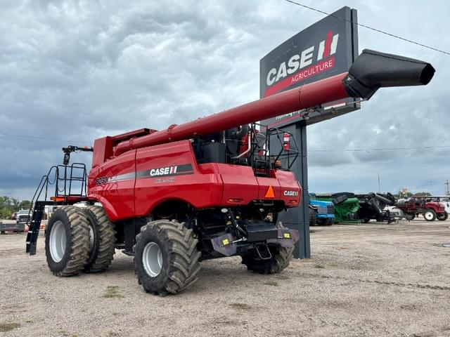 Image of Case IH 8230 equipment image 3