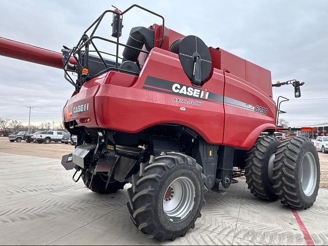 Image of Case IH 8230 equipment image 4