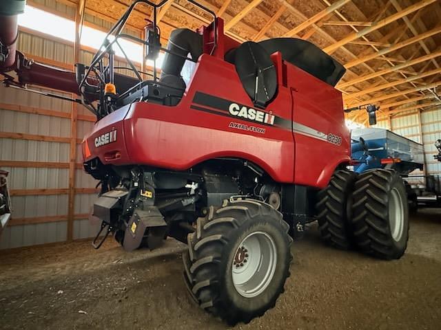 Image of Case IH 8230 equipment image 2