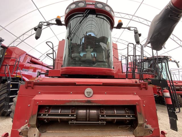 Image of Case IH 8230 equipment image 1