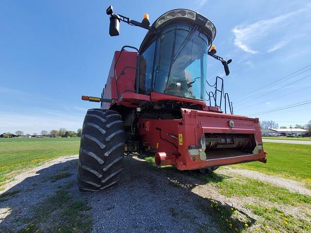 Image of Case IH 8230 equipment image 3