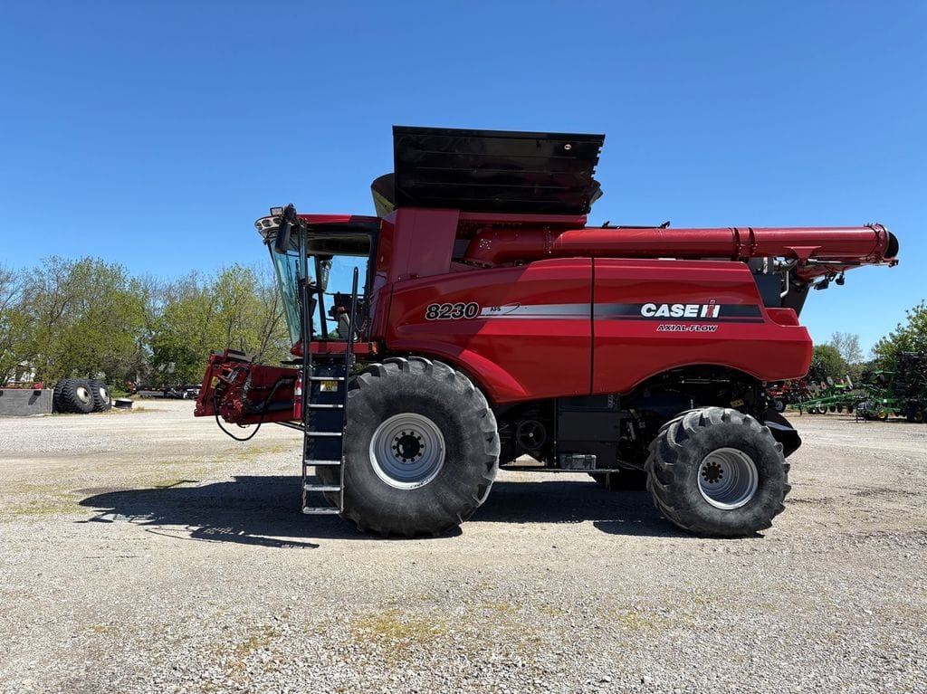 2013 Case IH 8230 Equipment Image0