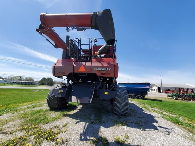 Image of Case IH 8230 equipment image 4