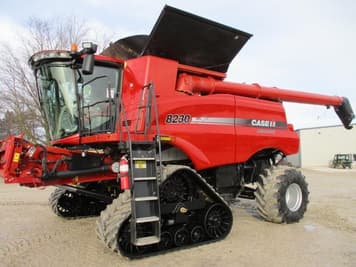 Main image Case IH 8230