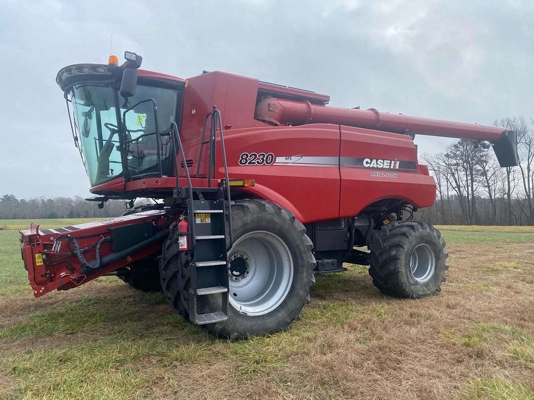 Image of Case IH 8230 Primary image