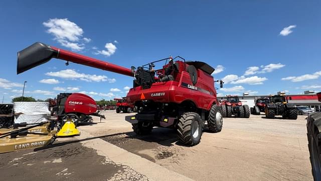 Image of Case IH 8230 equipment image 2