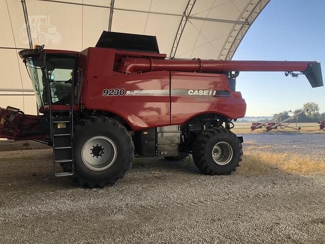 Image of Case IH 9230 equipment image 3