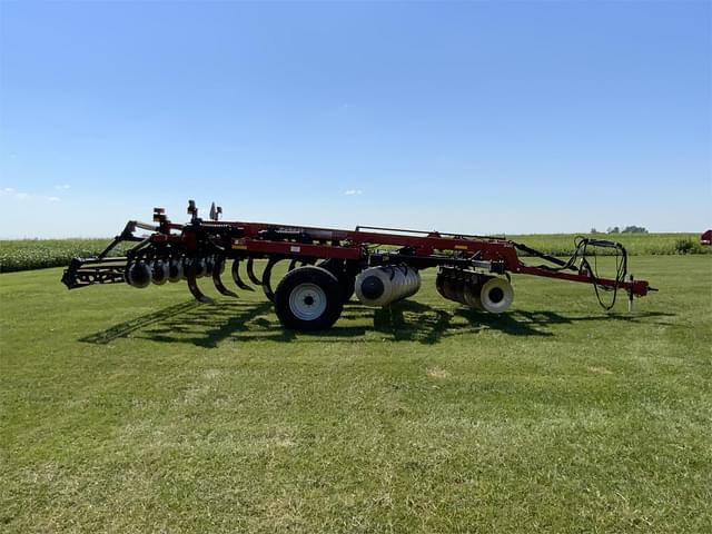 Image of Case IH Ecolo-Tiger 870 equipment image 4