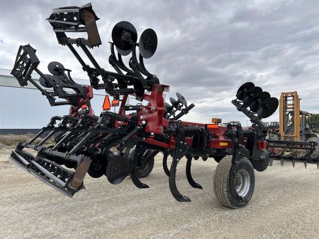 Image of Case IH Ecolo-Tiger 870 equipment image 3