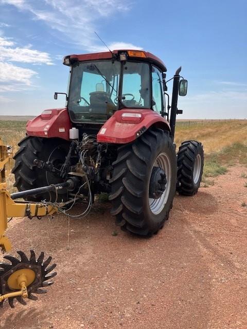 Image of Case IH Farmall 105U equipment image 4