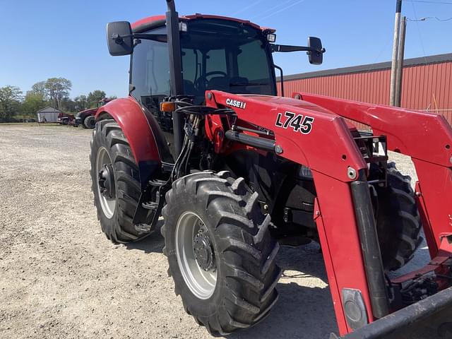 Image of Case IH Farmall 115U equipment image 3