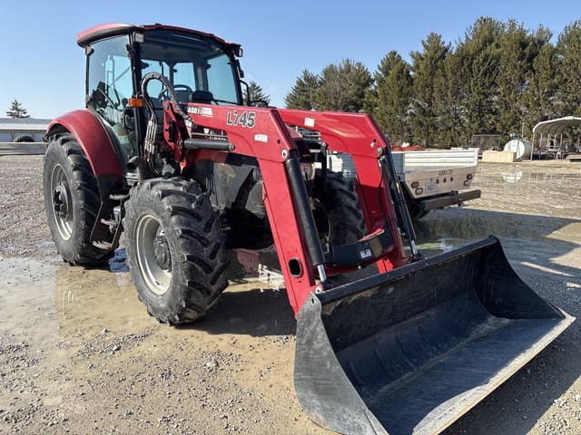 Image of Case IH Farmall 115U equipment image 1