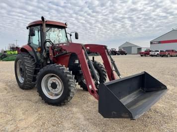 Main image Case IH Farmall 120A