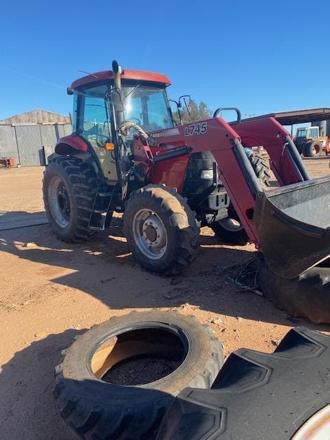 Image of Case IH Farmall 120A equipment image 1