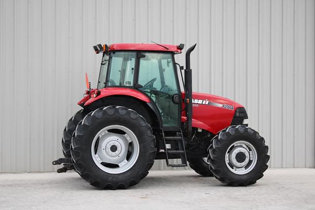 Image of Case IH Farmall 120A equipment image 4