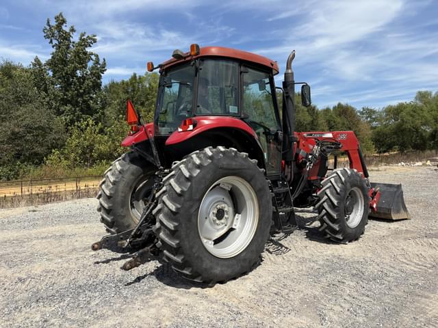 Image of Case IH Farmall 125A equipment image 4