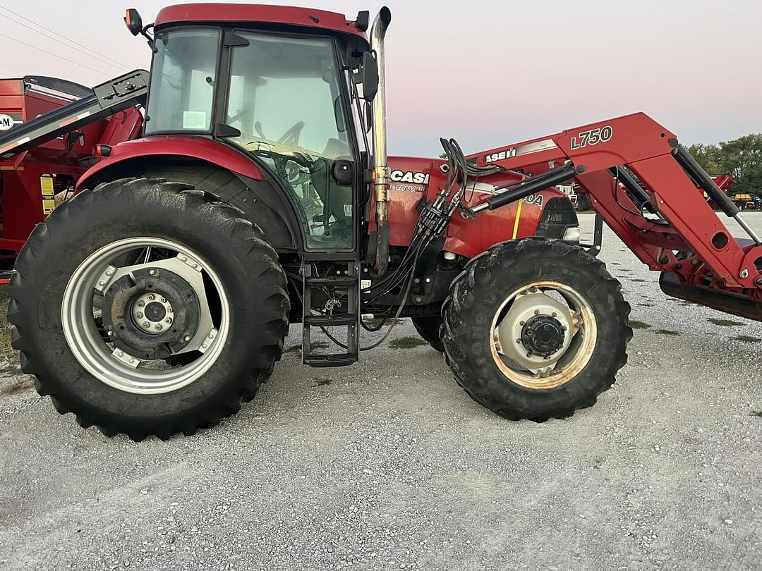 Image of Case IH Farmall 140A Primary image