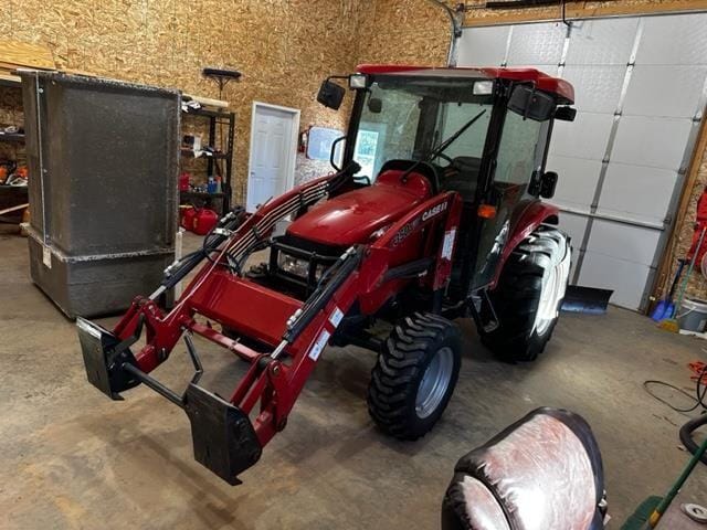 Main image Case IH Farmall 50B