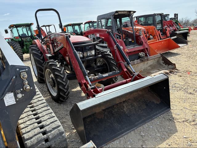 Image of Case IH Farmall 55A equipment image 3