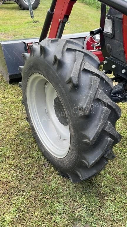 Image of Case IH Farmall 75A equipment image 3