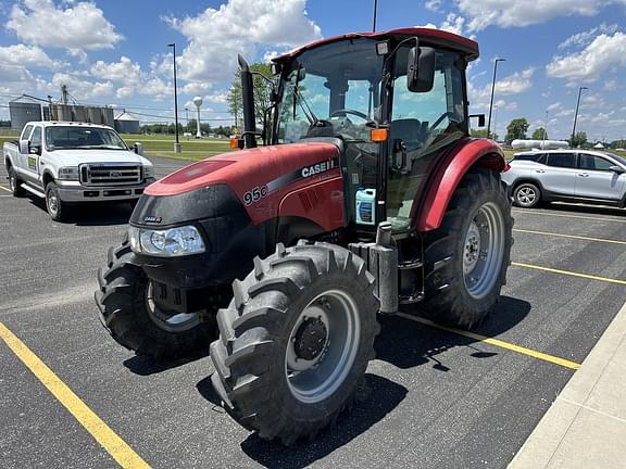 Image of Case IH Farmall 95C Primary image