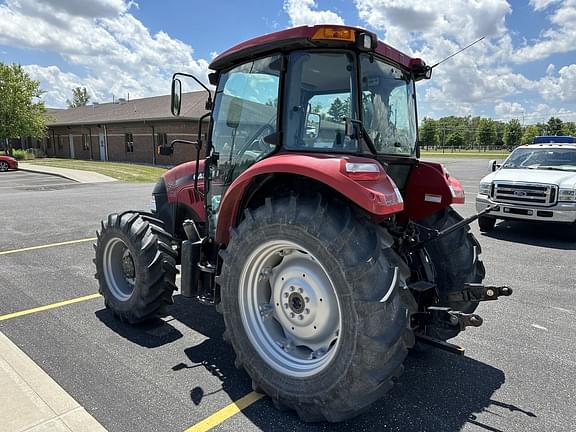 Image of Case IH Farmall 95C equipment image 2