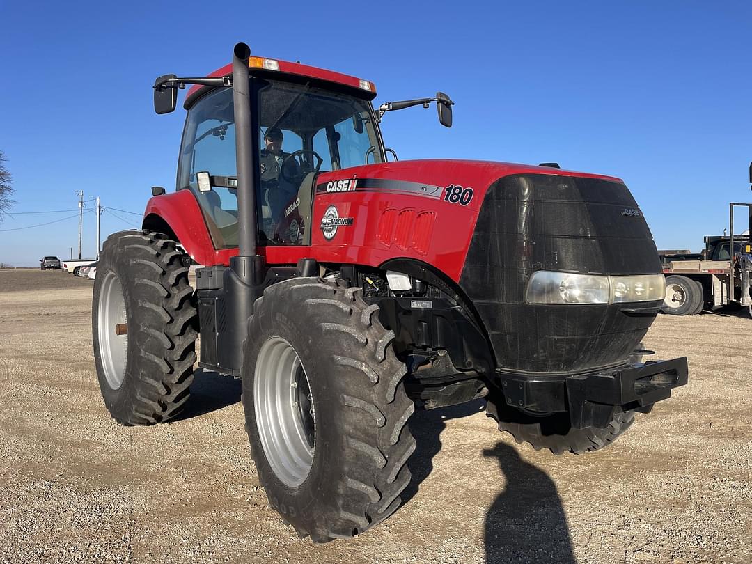 Image of Case IH Magnum 180 Primary image