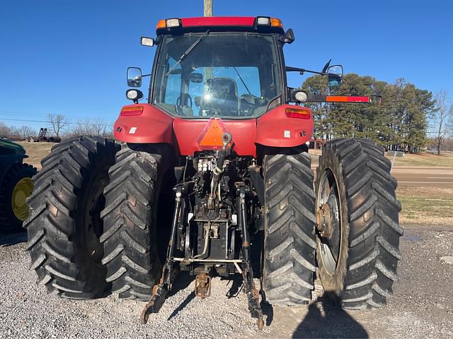 Image of Case IH Magnum 180 equipment image 3