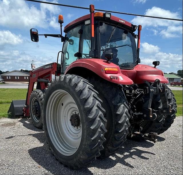 Image of Case IH Magnum 190 equipment image 1