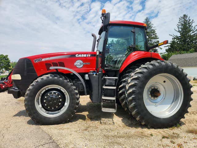 Image of Case IH Magnum 190 equipment image 3