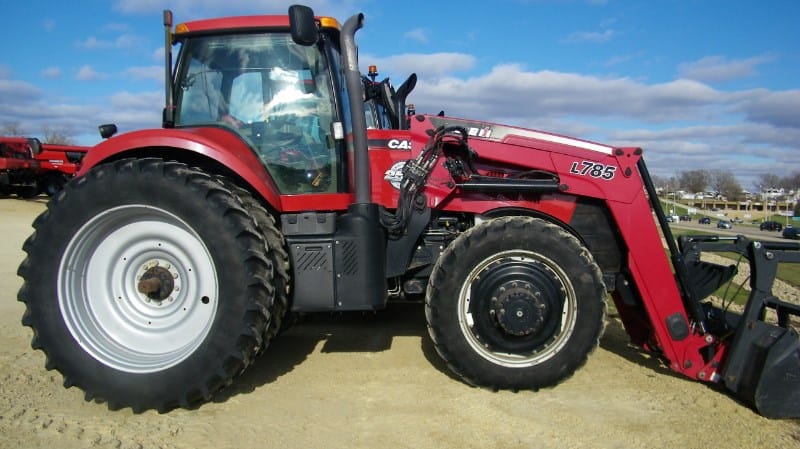 2013 Case IH Magnum 190 Equipment Image0
