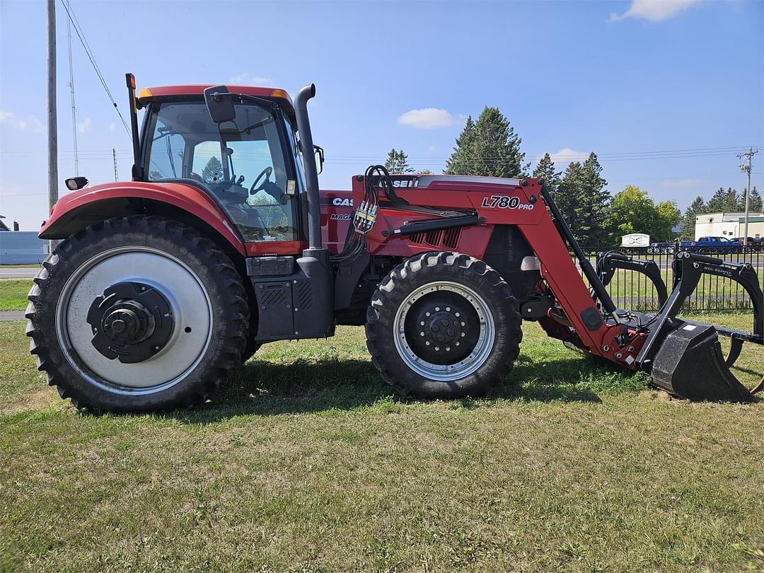 Image of Case IH Magnum 210 Primary image