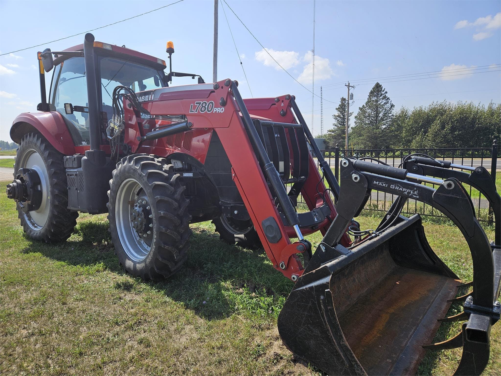 2013 Case IH Magnum 210 Equipment Image0