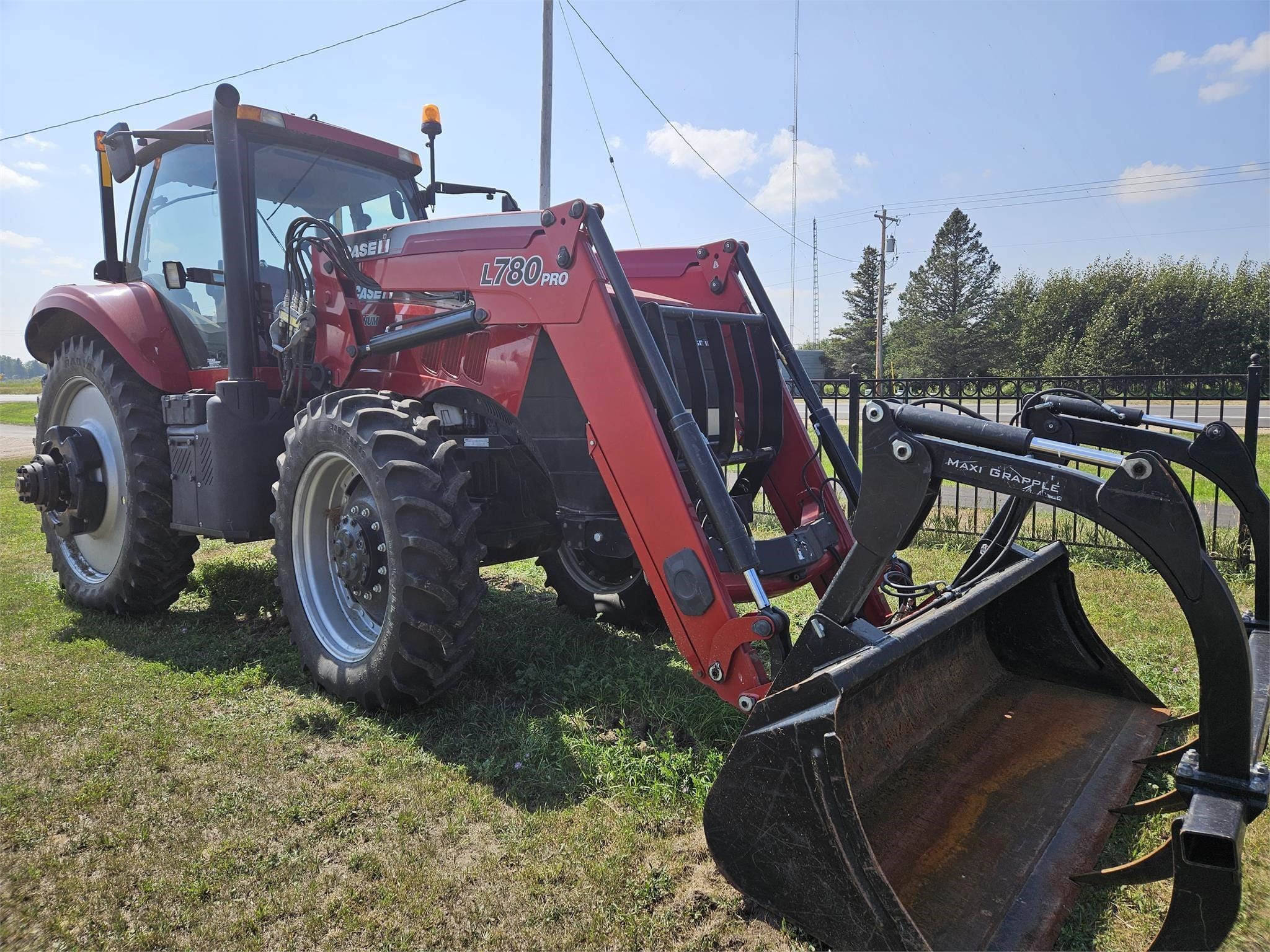 2013 Case IH Magnum 210 Equipment Image0