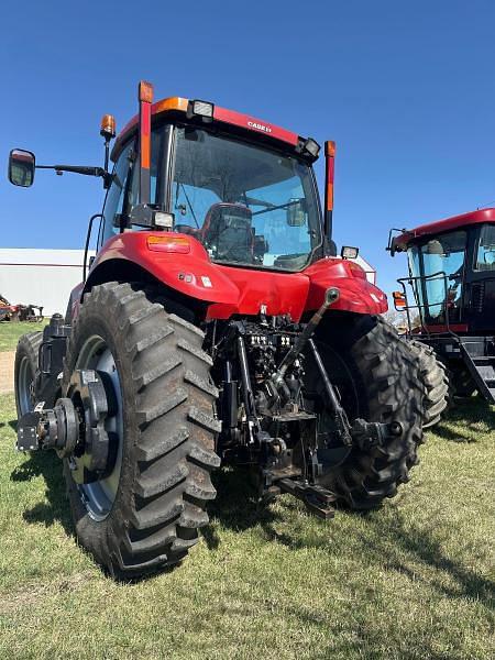 Image of Case IH Magnum 210 equipment image 2
