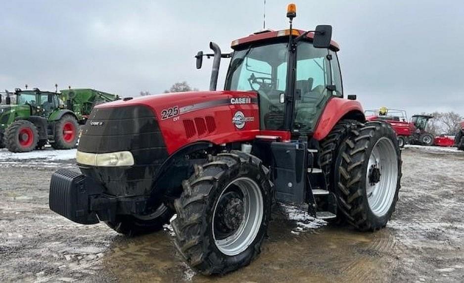 Image of Case IH Magnum 225 Primary image