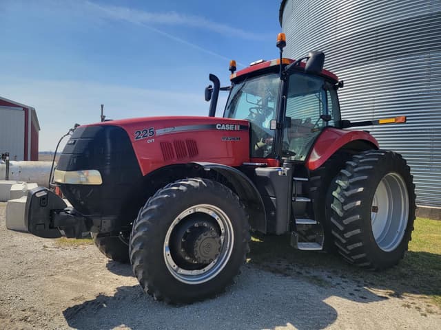 Image of Case IH Magnum 225 equipment image 1