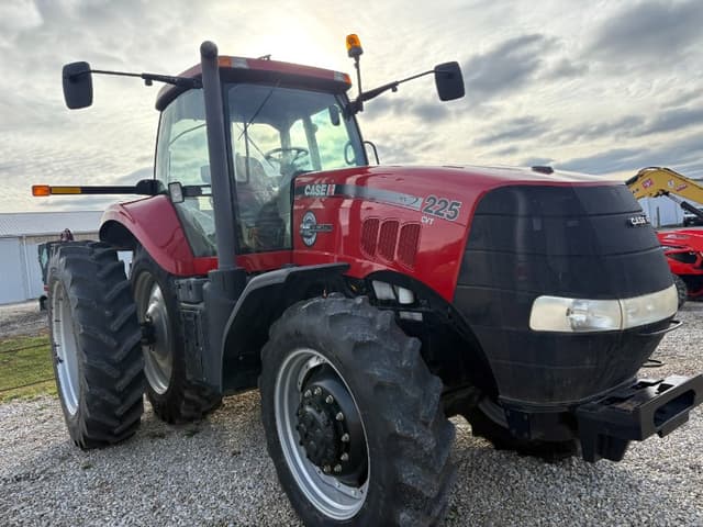 Image of Case IH Magnum 225 equipment image 2