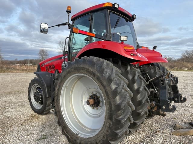 Image of Case IH Magnum 225 equipment image 4