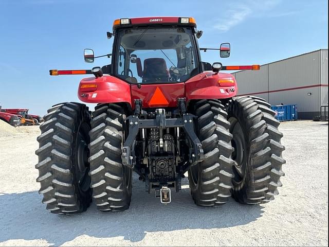 Image of Case IH Magnum 235 equipment image 3