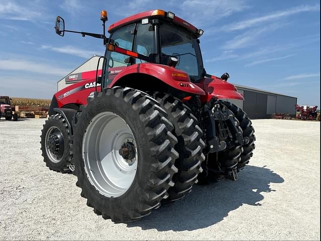 Image of Case IH Magnum 235 equipment image 4