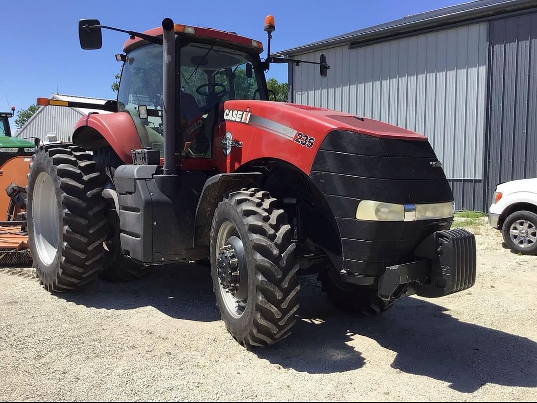 Image of Case IH Magnum 235 Primary image