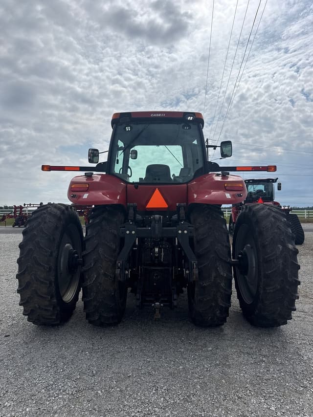 Image of Case IH Magnum 235 equipment image 3