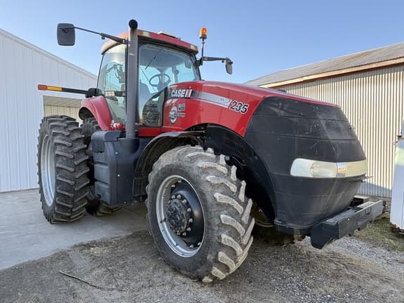 Image of Case IH Magnum 235 Primary image