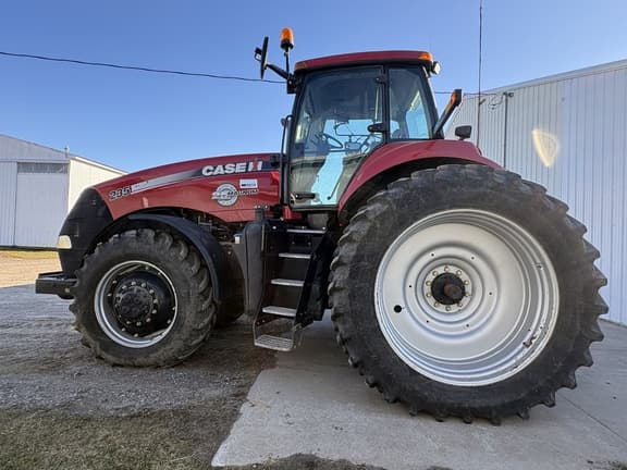 Image of Case IH Magnum 235 equipment image 1