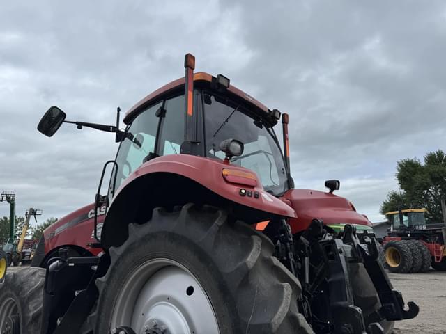 Image of Case IH Magnum 235 equipment image 3