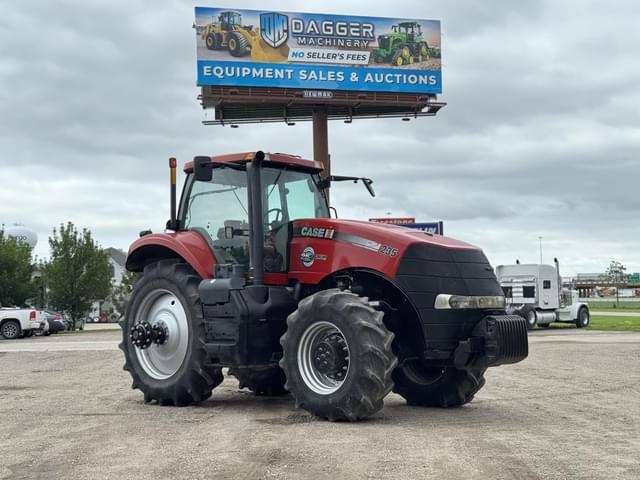 Image of Case IH Magnum 235 equipment image 4