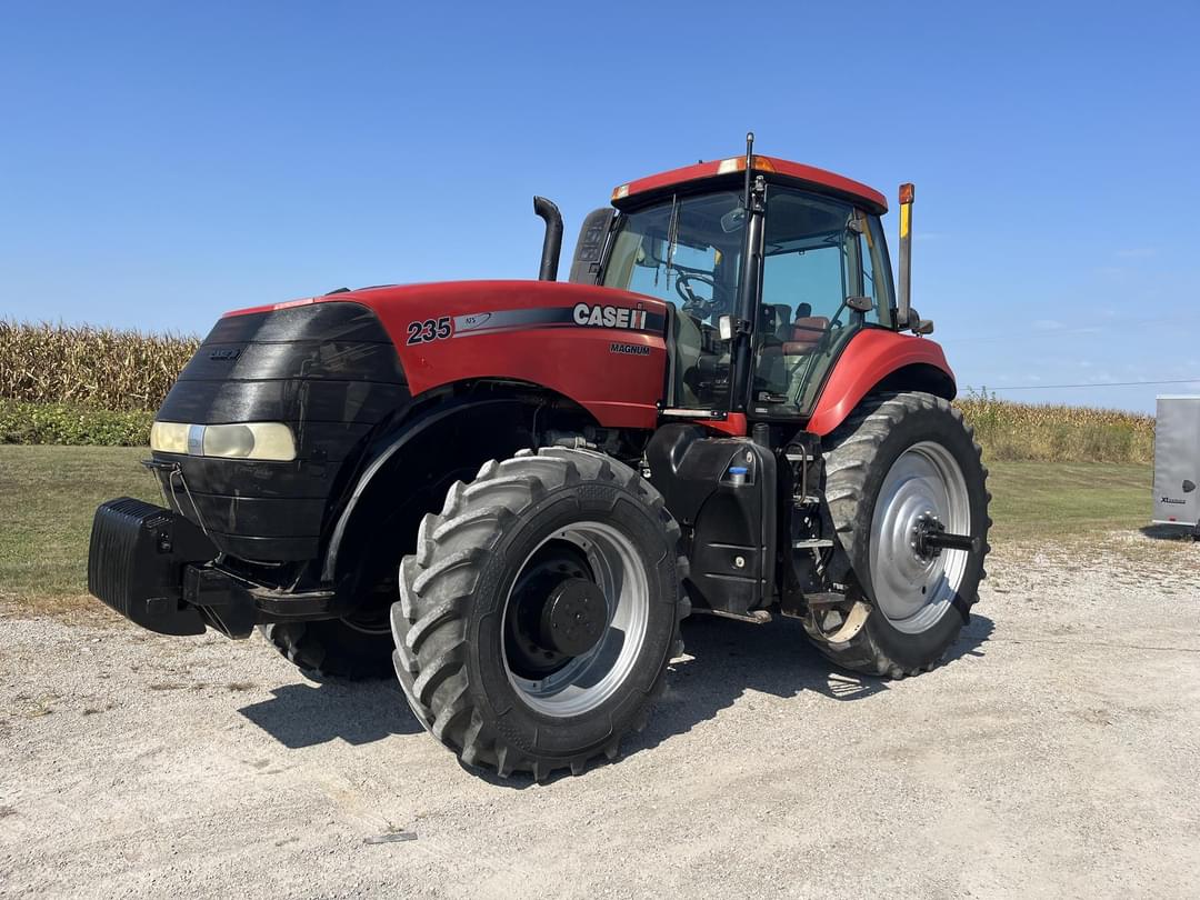 Image of Case IH Magnum 235 Primary image