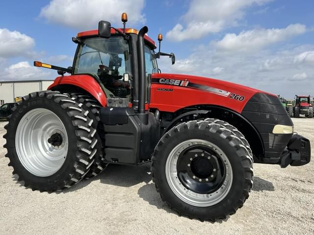 Image of Case IH Magnum 260 equipment image 1